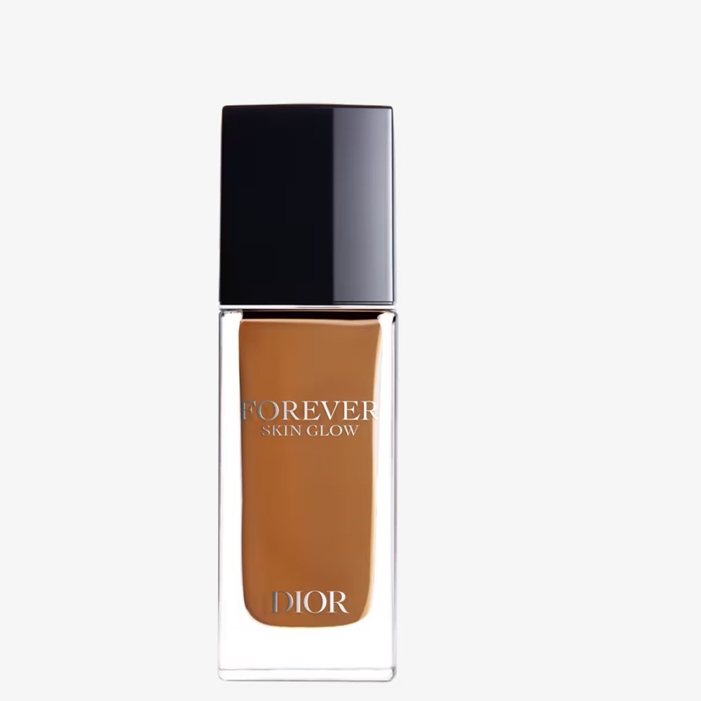 Dior forever skin glow foundation makeup in 6W. Never used.